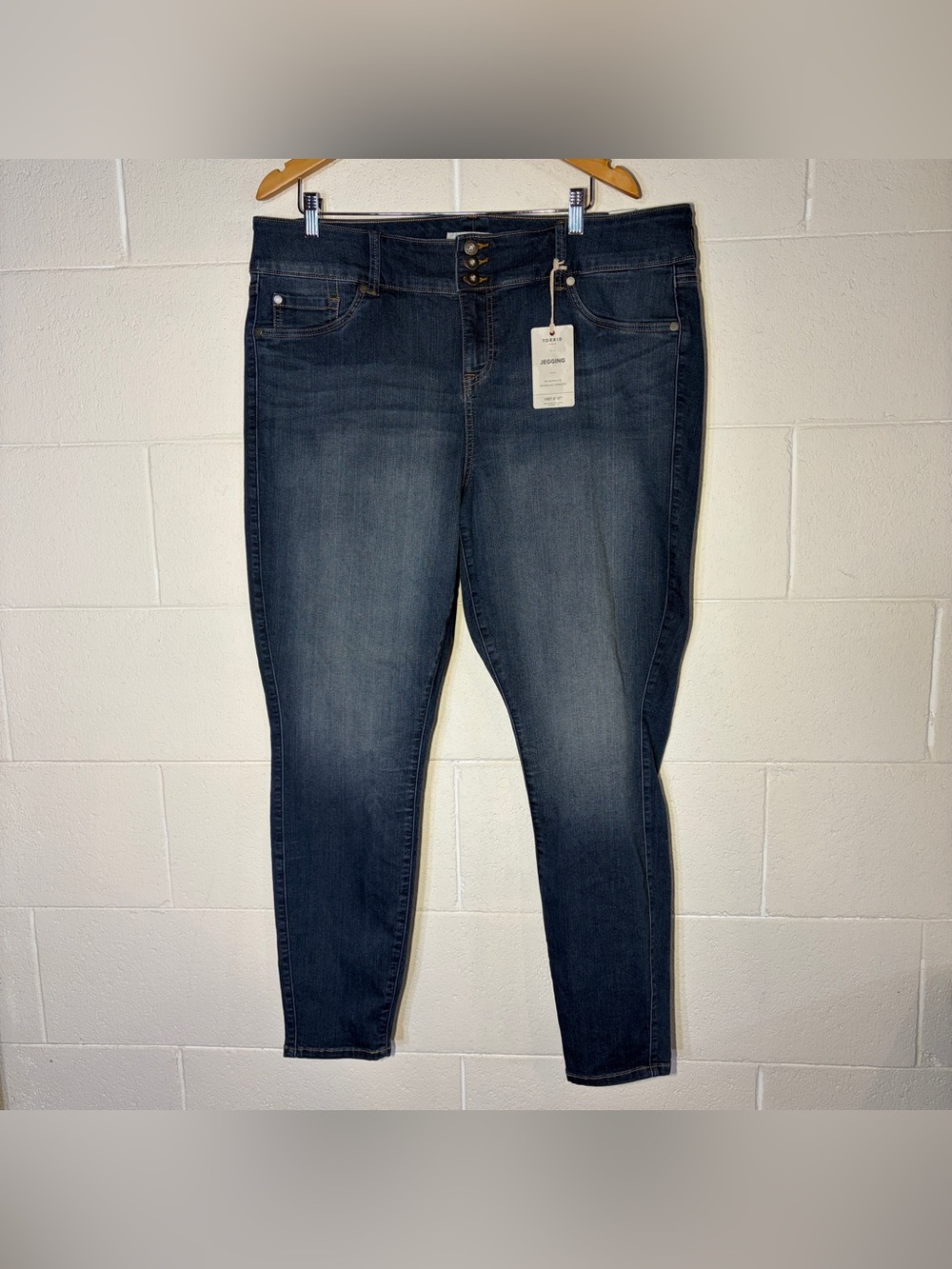 NWT Torrid Women’s Blue Denim First At Fit  Jegging Jeans Size 22T